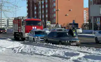 В Костанае прошла акция «Жол бер!»: МЧС обучает водителей правилам приоритета для спецтранспорта