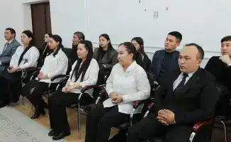 Взаимодействие власти с молодежью: обсуждение новых конституционных инициатив в Меркенском районе