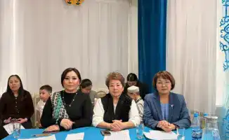 Развитие социальных навыков у особенных дошколят через национальную игру «Сәулелі тастар» в Астане