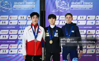 Богдан Вехов устанавливает новый мировой рекорд на чемпионате мира по шорт-треку в Солт-Лейк-Сити