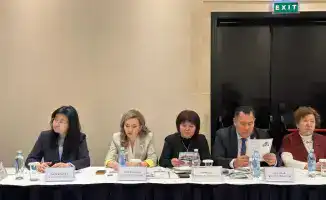 В Астане прошел круглый стол по вопросам вакцинации против ВПЧ и профилактики рака шейки матки