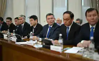 Конституционная комиссия завершила десять заседаний, предлагая новую Конституцию