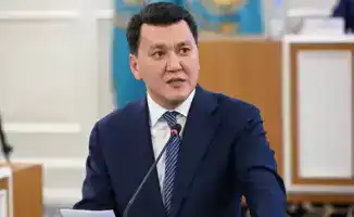 Обсуждение ключевых изменений в Конституции: что это значит для образования и экономики страны