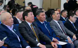 Форум в Семее: Обсуждение новой Конституции как часть политических реформ Казахстана