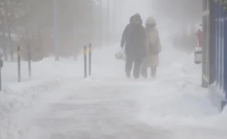 Снег и метель в Астане создадут трудности для передвижения, в то время как Алматы встретит тепло с температурой до +18, что повлияет на активность горожан