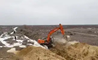 Очистка каналов в Сарысуском районе Жамбылской области для обеспечения водой крестьянских хозяйств