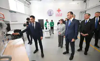 Маулен Ашимбаев посетил Восточно-Казахстанский технический университет и ознакомился с научными проектами