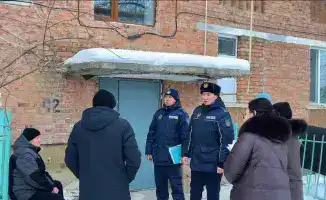 Полиция и волонтёры проверяют безопасность в дворах ВКО: профилактика правонарушений и поддержка трезвого образа жизни