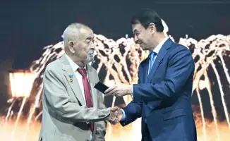 Свет поэзии: Алматы отпраздновал 75-летие Журсина Ермана