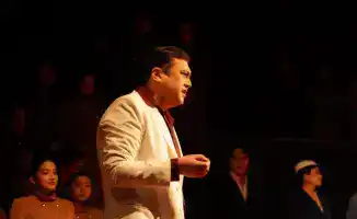 Спектакль «Екі ғұмыр» в Астане: отражение проблем наркомании и молодежной жизни