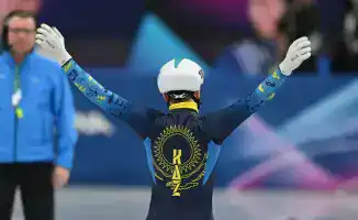 На льду Олимпиады: Денис Никиша сражается за медали в шорт-треке