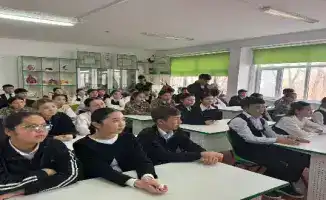 Старшеклассники Бәйдібека учатся защищать общину от терроризма и экстремизма