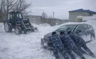 Свет надежды в снежной буре: сотрудники женской колонии УИС вернули домой жителя Павлодара