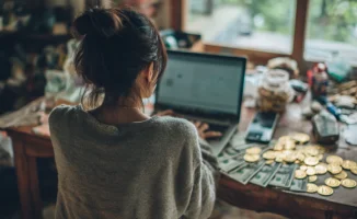 Финансовая пирамида на 25 миллиардов: кто за решеткой?