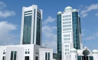 Изменение нормы о роспуске Парламента: Мажилисмен Мурат Абенов о рисках институционального коллапса в Казахстане