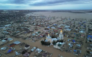 Президент: "Не допустим повторения старых ошибок — готовим плотину для паводков"