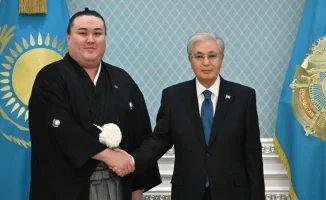 Президент Казахстана Касым-Жомарт Токаев встретился с казахстанским борцом сумо Ерсином Балтагулом, который добился значительных успехов в Японии.