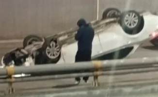 Toyota Camry перевернулась в Алматы: ДТП с травмами водителя 8 февраля