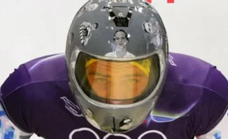 На Олимпиаде-2026 украинский скелетонист Владислав Гераскевич дисквалифицирован за отказ выступать в шлеме без портретов украинских героев. Спортсмена лишили права участвовать в соревнованиях, что вызвало широкий резонанс в спортивной среде.