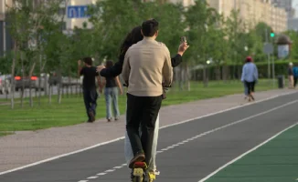 Жёсткие ограничения для самокатчиков введут летом в Казахстане