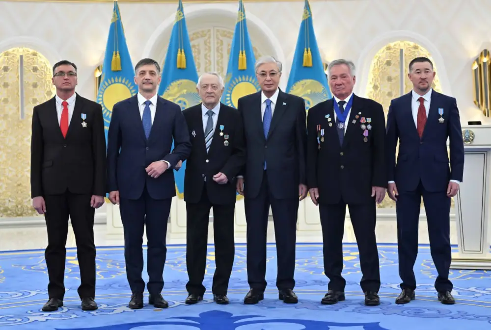 Касым-Жомарт Токаев: «Жизненный путь Ерванда Тихоновича – яркий пример созидательного патриотизма, уникальной самоотверженности и высочайшего профессионализма» (4)