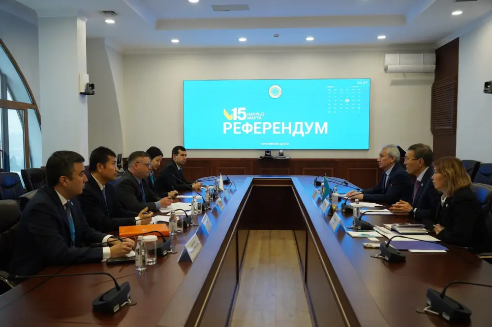 В Центральной комиссии референдума состоялась встреча с руководством миссий наблюдателей Шанхайской организации сотрудничества (ШОС) и Организации тюркских государств (ОТГ) (2)
