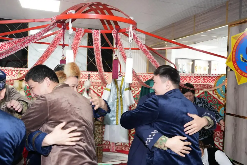 Наурызнама: Спасатели МЧС отметили праздник «Көрісу күні» (6)