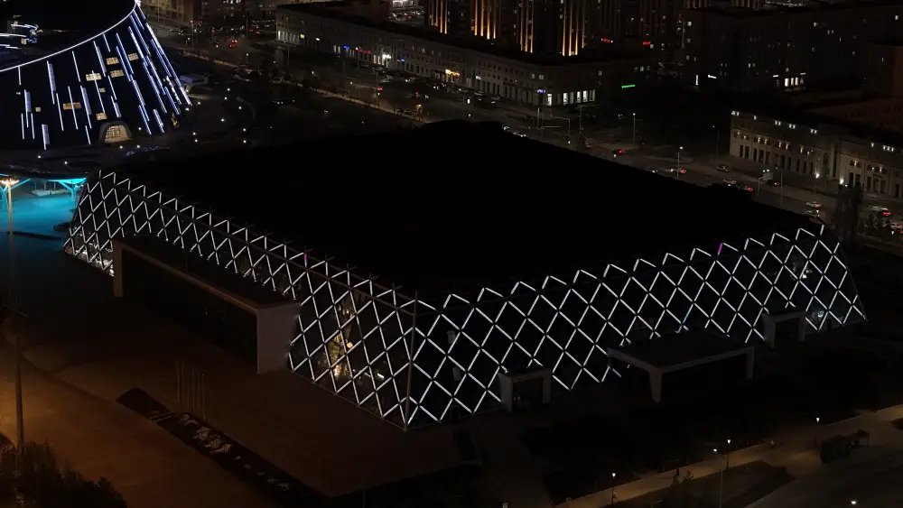 Более 50 объектов столицы поддержали акцию «Час Земли» и отключили подсветку (3)