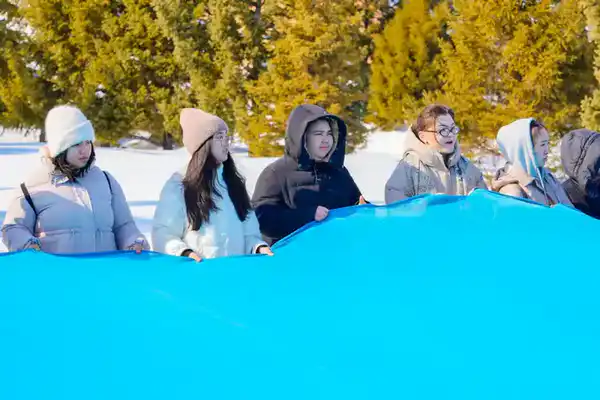 Более тысячи представителей молодежи поддержали новую Конституцию масштабным челленджем (5)