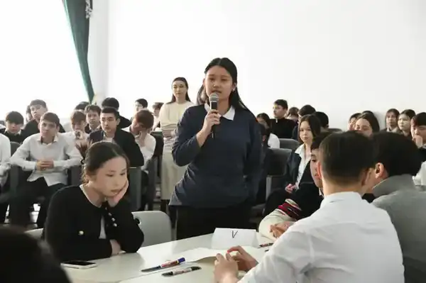 В Астане школьникам продемонстрировали последствия нарушения закона через кино (6)