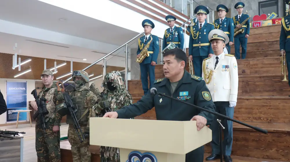 Весенний призыв: в Туркестанской области отправили первую команду новобранцев в Пограничную службу (4)