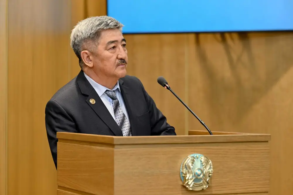 Члены общественного совета области Абай выразили поддержку новой Конституции (7)