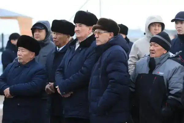 В Шалкаре открылся ФОК с первым в истории района плавательным бассейном (6)