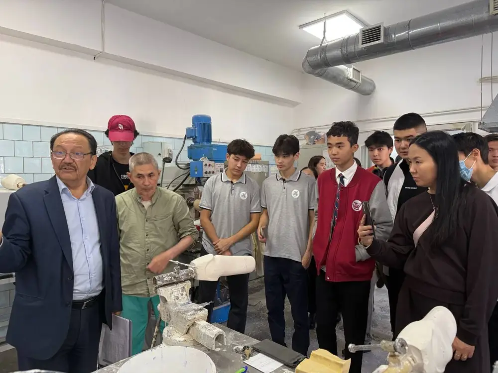 В ННЦРССЗ обсудили внедрение передовых технологий в систему протезно-ортопедической помощи (3)