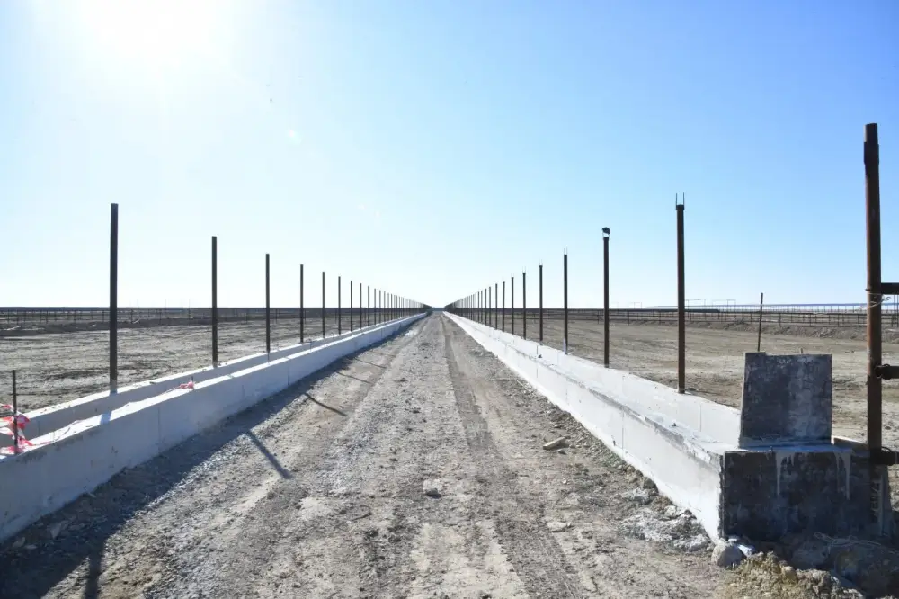 ТУРКЕСТАН: В ОТЫРАРСКОМ РАЙОНЕ СТРОИТСЯ ОТКОРМОЧНАЯ ПЛОЩАДКА НА 5 ТЫСЯЧ ГОЛОВ (3)