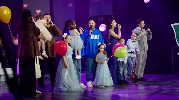 В Восточном Казахстане наградили отличившихся представительниц прекрасного пола (5)