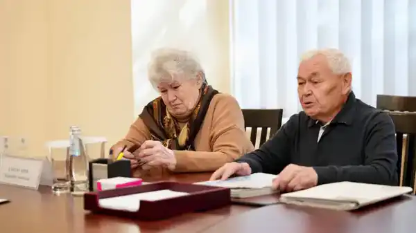 Аким ВКО на личном приеме рассмотрел обращения граждан (9)