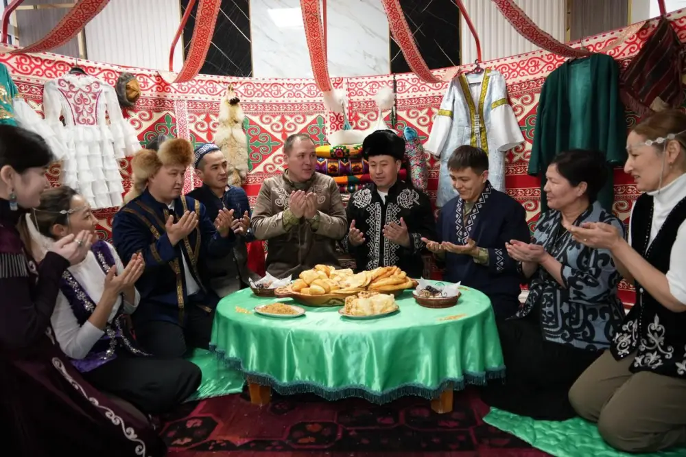 Наурызнама: Спасатели МЧС отметили праздник «Көрісу күні» (5)