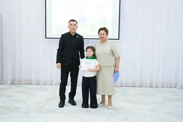 Цветы жизни: как в детском саду «Өрлеу» поддержали акцию «Таза Қазақстан» (7)