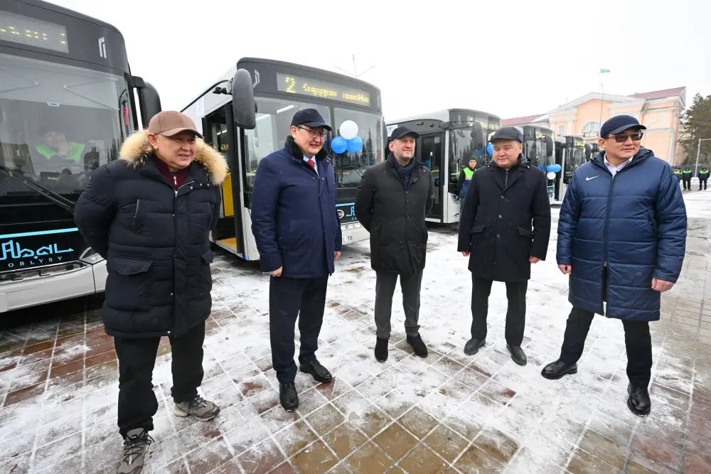 Парк общественного транспорта города Семей пополнился 32 современными автобусами (9)