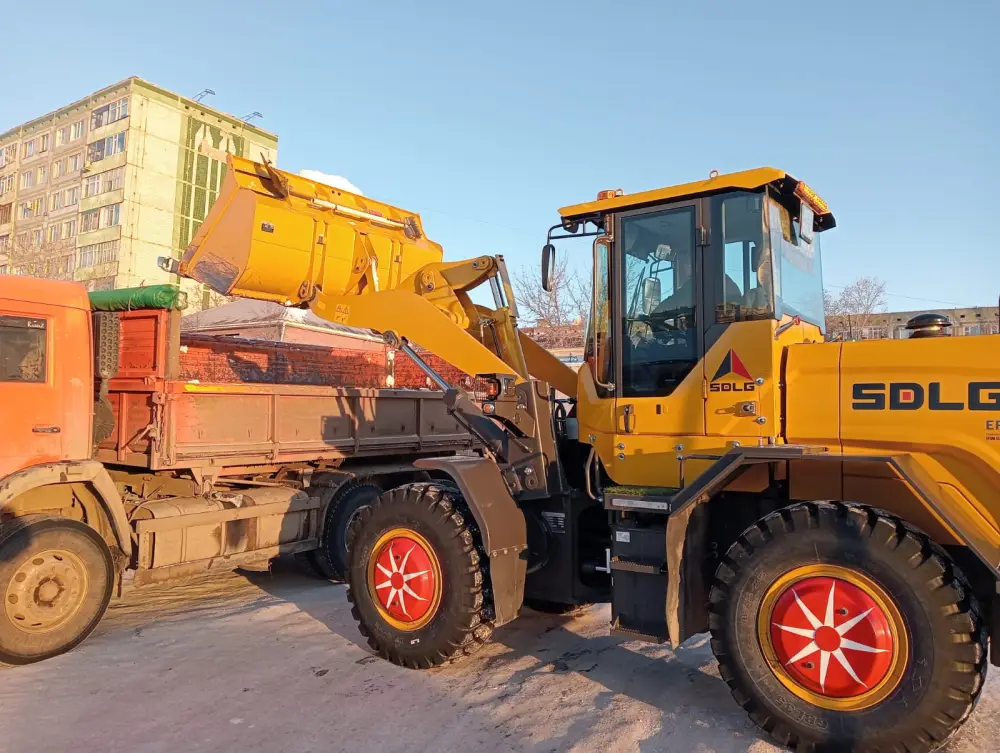 Снегопад в Астане: более 1700 единиц спецтехники задействованы в уборке снега в Астане (9)