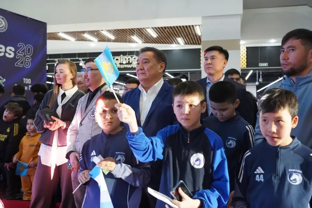 В ТРЦ Koksetau Mаll прошла презентация нового состава футбольной команды «Окжетпес» (6)