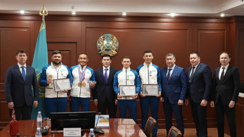 Звание «Заслуженного мастера спорта Республики Казахстан» получил Ербол Хамитов (4)