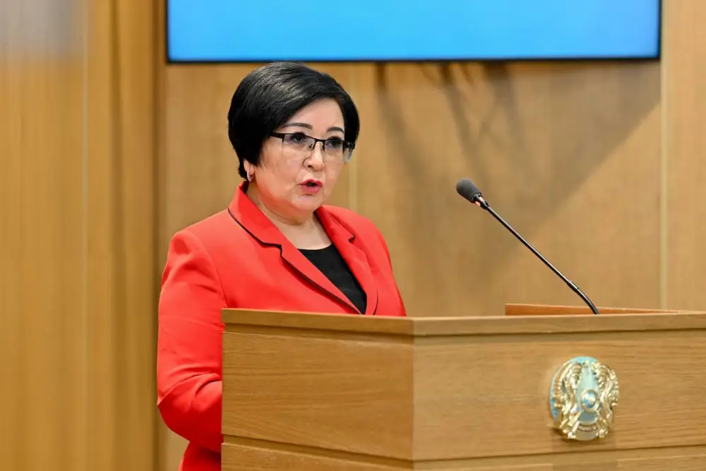 Члены общественного совета области Абай выразили поддержку новой Конституции (10)