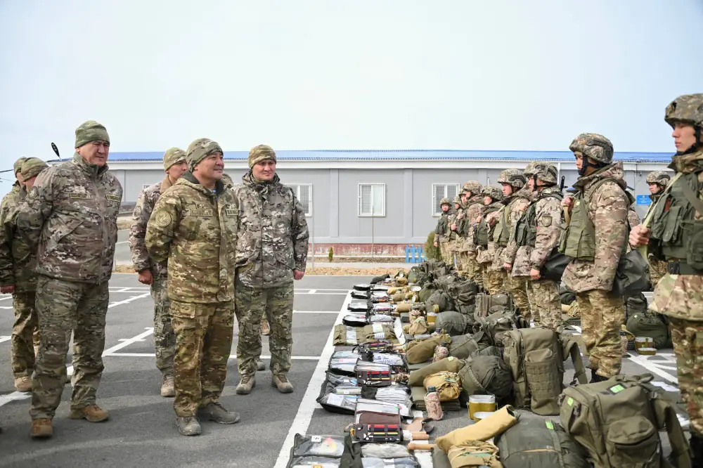Начальник Генерального штаба проверил боеготовность кораблей Военно-морских сил (5)