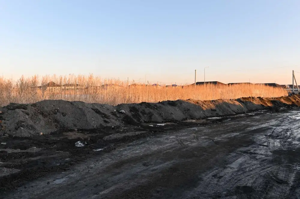 Аким области проверил участки, подверженные риску подтопления, в городе Аягоз (4)