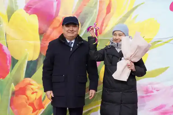 В г. Косшы вручены ключи от 40 квартир новосёлам (7)