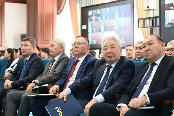 Обсуждены вопросы развития автодорожной отрасли (4)