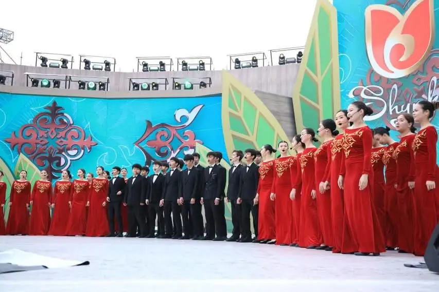 Праздник Наурыз в Шымкенте наполнил город музыкой и радостью (6)