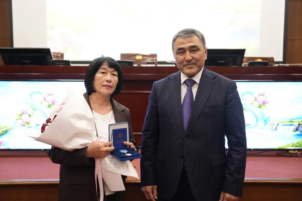 В честь Международного женского дня работницы водной отрасли удостоены государственных и ведомственных наград (2)